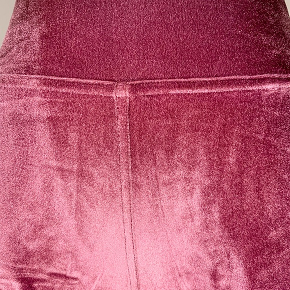 Lululemon High Rise Velvet Leggings - Picture 4 of 9